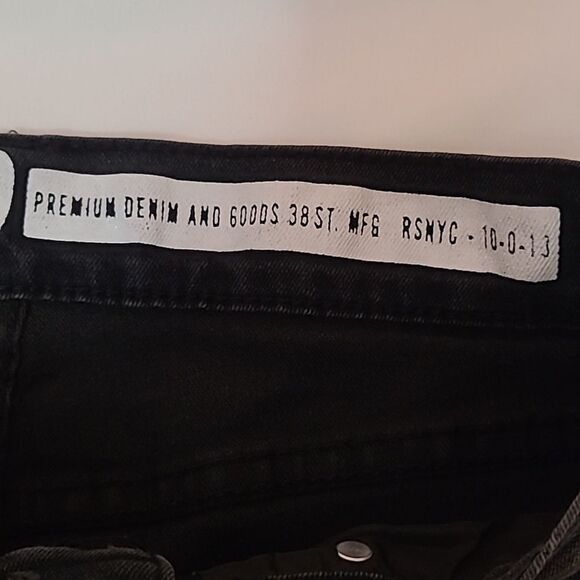 Reason supply co Ribbed Distressed Mulberry Moto Jeans Slim Fit Size 28 x 30 - Picture 3 of 12